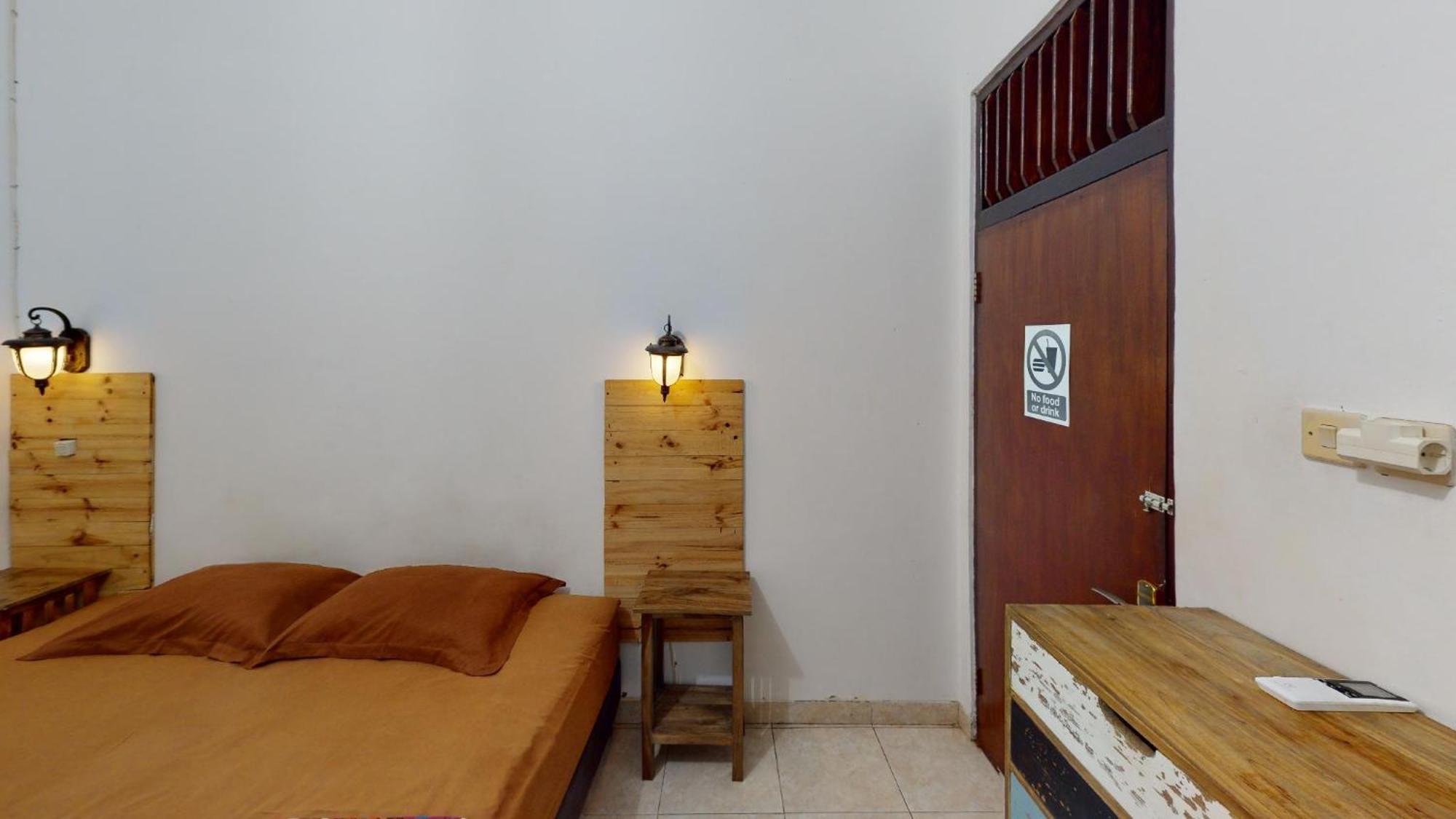 Wood Stone Asrama